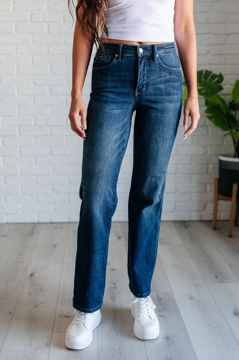 ONLINE EXCLUSIVE: Muriel Mid Rise Control Top Classic Straight Jeans