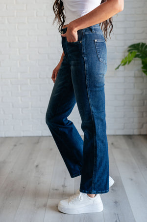 ONLINE EXCLUSIVE: Muriel Mid Rise Control Top Classic Straight Jeans