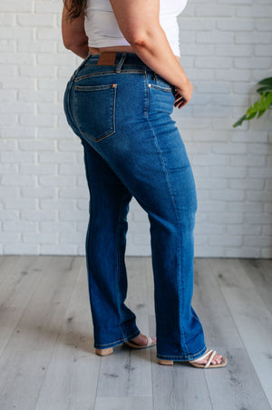 ONLINE EXCLUSIVE: Campbell High Rise Center Seam Detail Straight Jeans