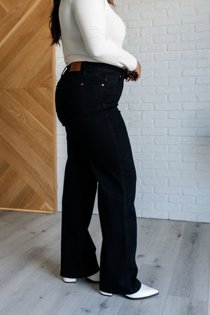 ONLINE EXCLUSIVE: Angelica High Rise Control Top Classic Straight Jeans