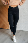 ONLINE EXCLUSIVE: Do The Most V Front Leggings