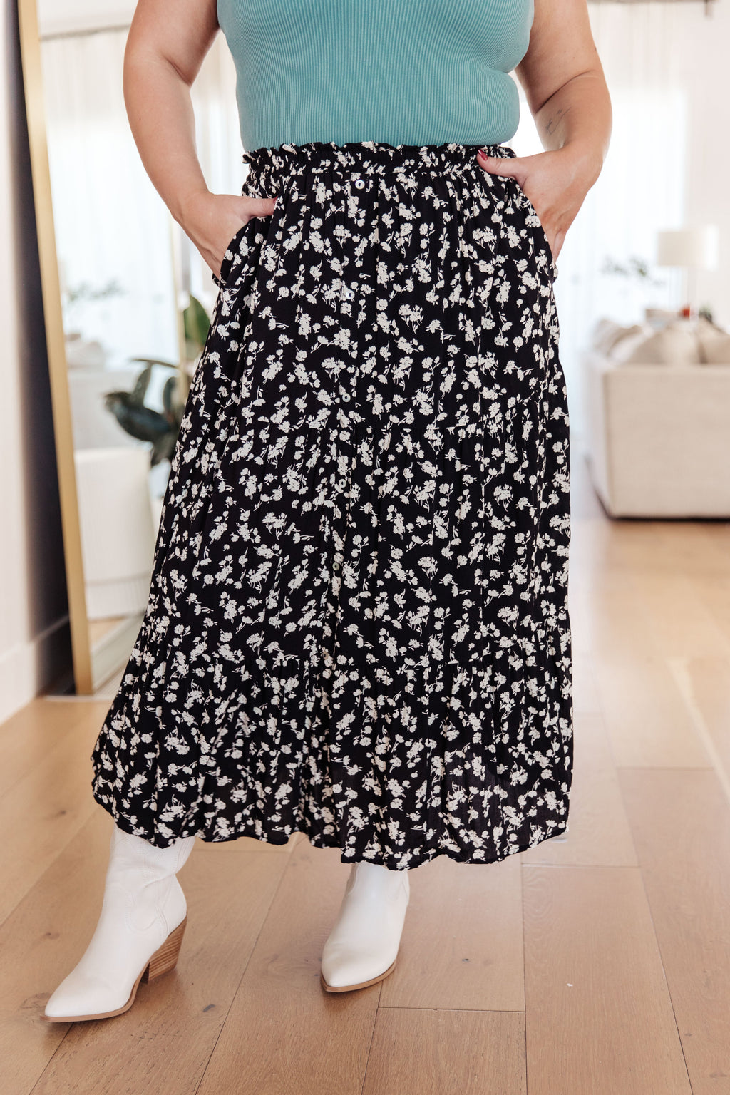 ONLINE EXCLUSIVE: Fielding Flowers Floral Skirt