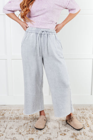 ONLINE EXCLUSIVE: In or Out Wide Leg Cropped Pants in Light Grey