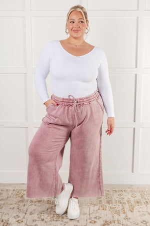 ONLINE EXCLUSIVE: In or Out Wide Leg Cropped Pants in Light Rose