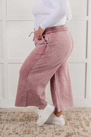 ONLINE EXCLUSIVE: In or Out Wide Leg Cropped Pants in Light Rose