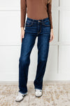 ONLINE EXCLUSIVE: Jacqueline Mid Rise Frayed Hem Straight Leg Jean