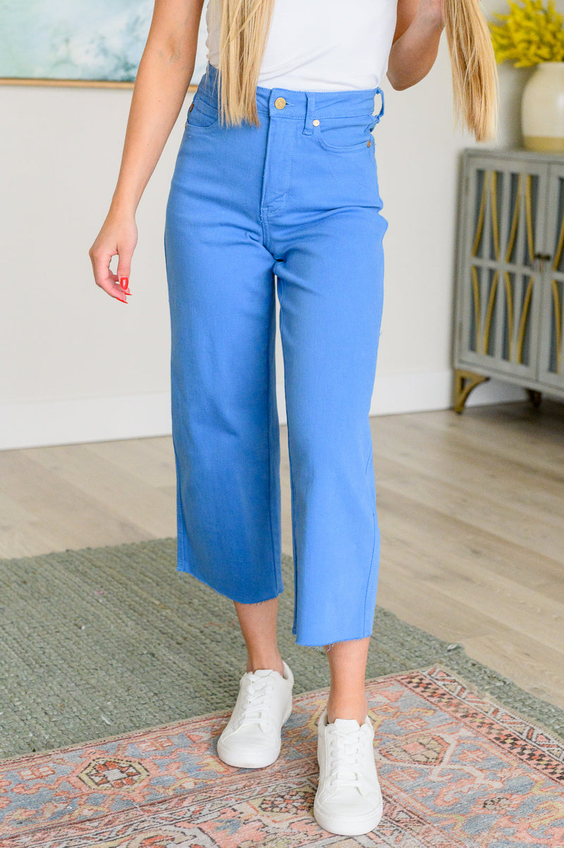 ONLINE EXCLUSIVE: Lisa High Rise Control Top Wide Leg Crop Jeans in Sky Blue