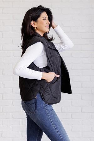 ONLINE EXCLUSIVE: Layering Queen Quilted Puffer Vest in Black