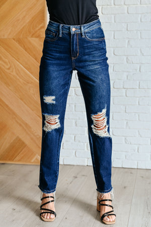 ONLINE EXCLUSIVE: Montana High Rise Rigid Magic Distressed Straight Jeans