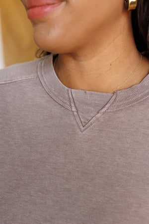 ONLINE EXCLUSIVE: Quick Fix Mineral Wash Crew Neck Pullover in Mocha