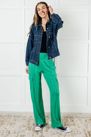 ONLINE EXCLUSIVE: Race to Relax Cargo Pants in Emerald Green