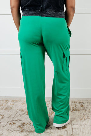 ONLINE EXCLUSIVE: Race to Relax Cargo Pants in Emerald Green