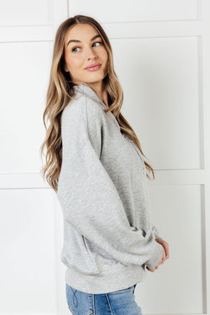 ONLINE EXCLUSIVE: Rogue Runner Half Zip Jacket in Heather Grey