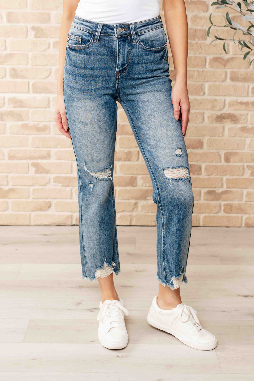 ONLINE EXCLUSIVE: Sammy High Waist Distressed Crop Straight Leg Jeans