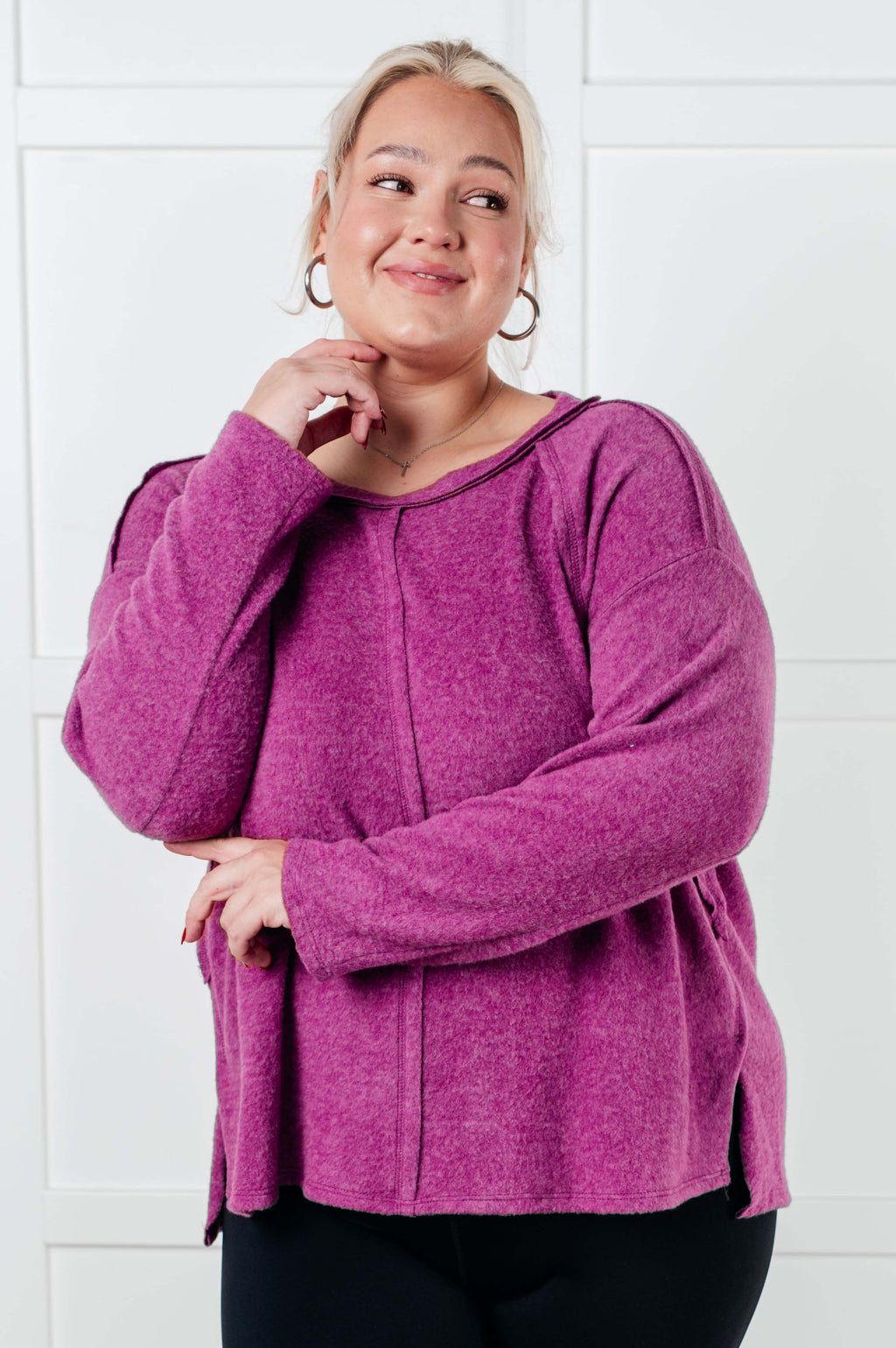 ONLINE EXCLUSIVE: Simple Silhouette Brushed Hacci Sweater in Light Plum