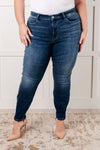 ONLINE EXCLUSIVE: Skylar Mid Rise Thermal Vintage Skinny Jean