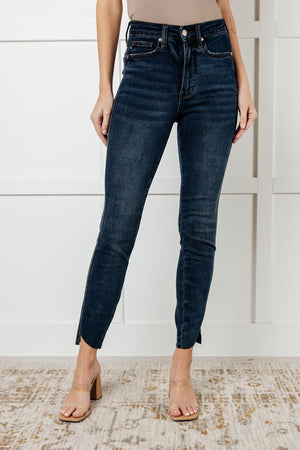 ONLINE EXCLUSIVE: Tessa High Rise Control Top Step Hem Skinny Jeans