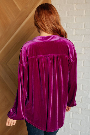 ONLINE EXCLUSIVE: The Best Policy Velvet Balloon Sleeve Top