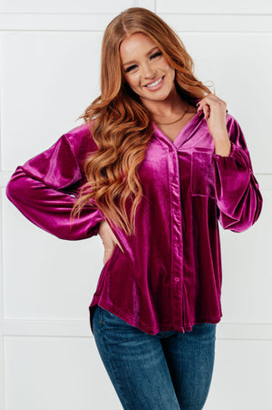 ONLINE EXCLUSIVE: The Best Policy Velvet Balloon Sleeve Top