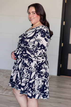 ONLINE EXCLUSIVE: Worthwhile Moment Floral Tiered Dress in Oatmeal and Navy