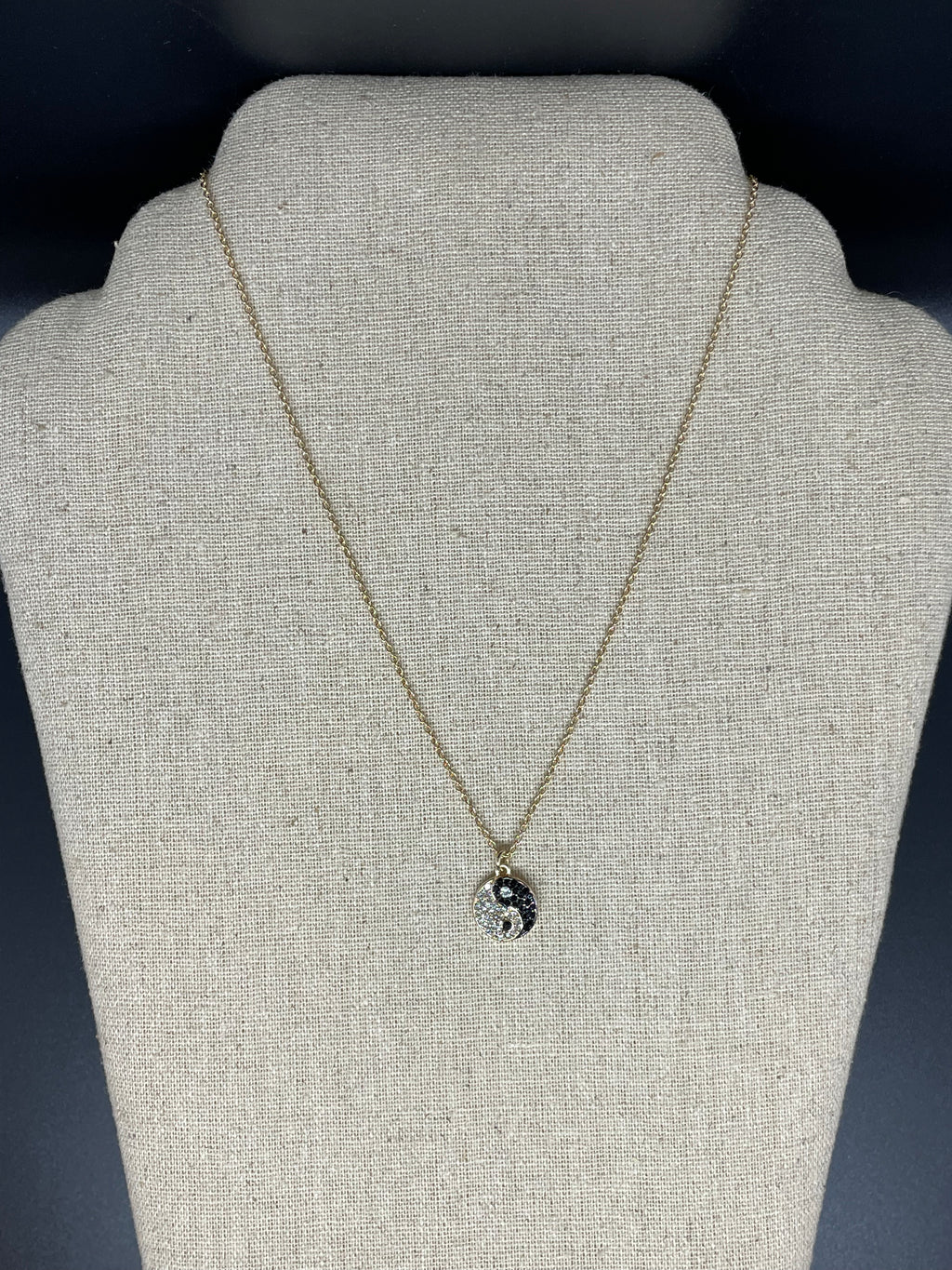 Delicate Yin & Yang Crystal Necklace