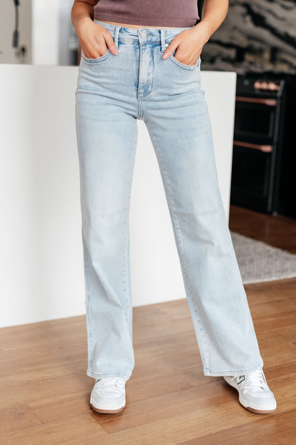 ONLINE EXCLUSIVE: Brooke High Rise Control Top Vintage Wash Straight Jeans