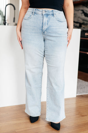 ONLINE EXCLUSIVE: Brooke High Rise Control Top Vintage Wash Straight Jeans